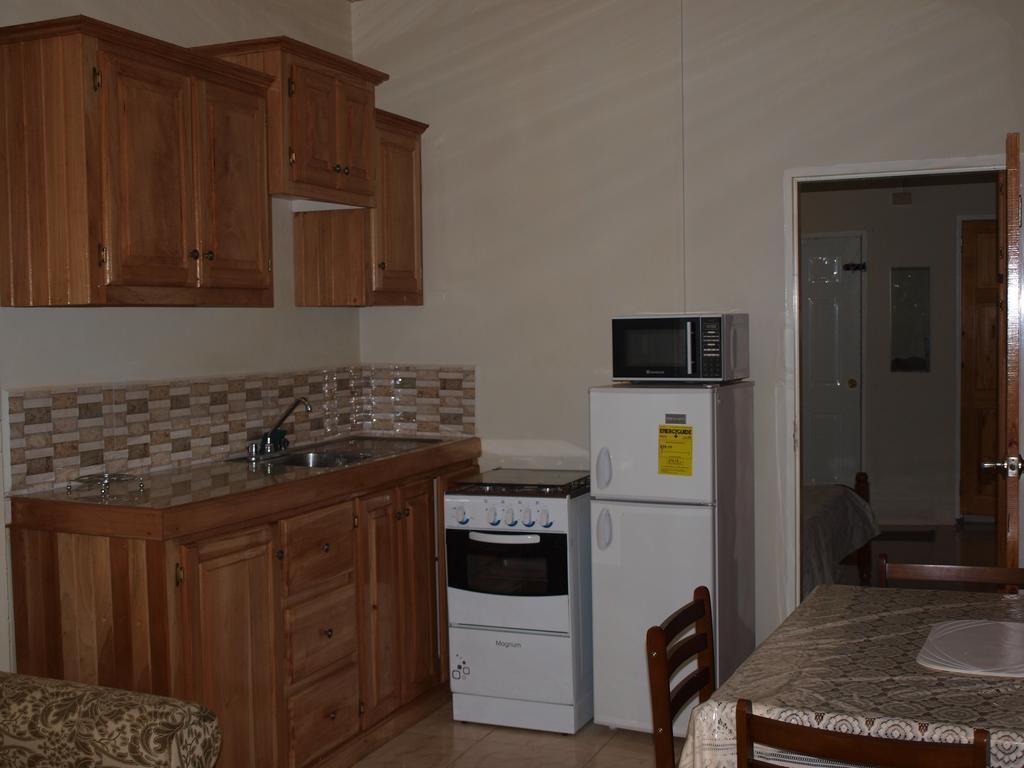 Memories Cottage And Apartments Buccoo Eksteriør bilde